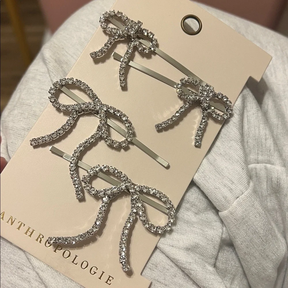 ANTHROPOLOGIE Rhinestone bow hair clips (set of 2)